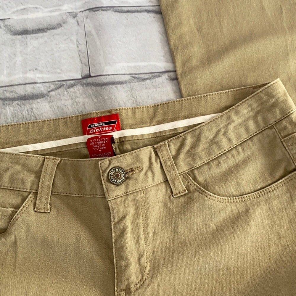 Dickies khakis low rise pants size 7